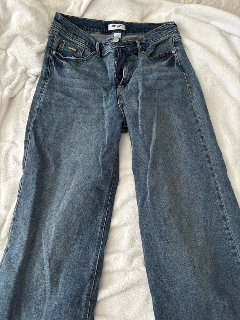 nine west wide leg jeans - size 8